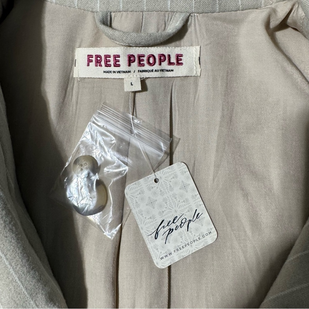 Free People NWT Reggie Pinstripe Blazer Size Large Oversized Tailored Jacket - Picture 7 of 9